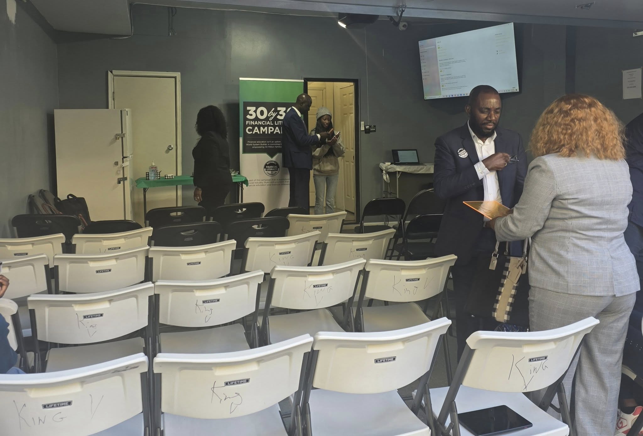 Volunteers and community collaboration